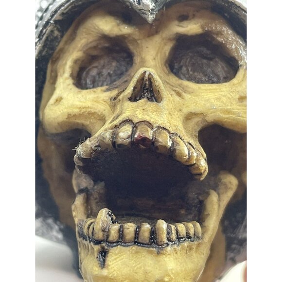 Skull Figure Shelf Sitter King Style with Silver HELMET - Picture 8 of 12